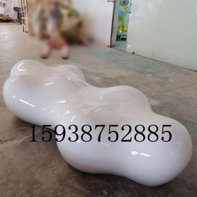 河(hé)南(nán)雕塑制(zhì)作(zuò)玻璃鋼座椅的(de)優勢(圖3) 河(hé)南(nán)雕塑制(zhì)作(zuò)玻璃鋼座椅的(de)優勢(圖3)