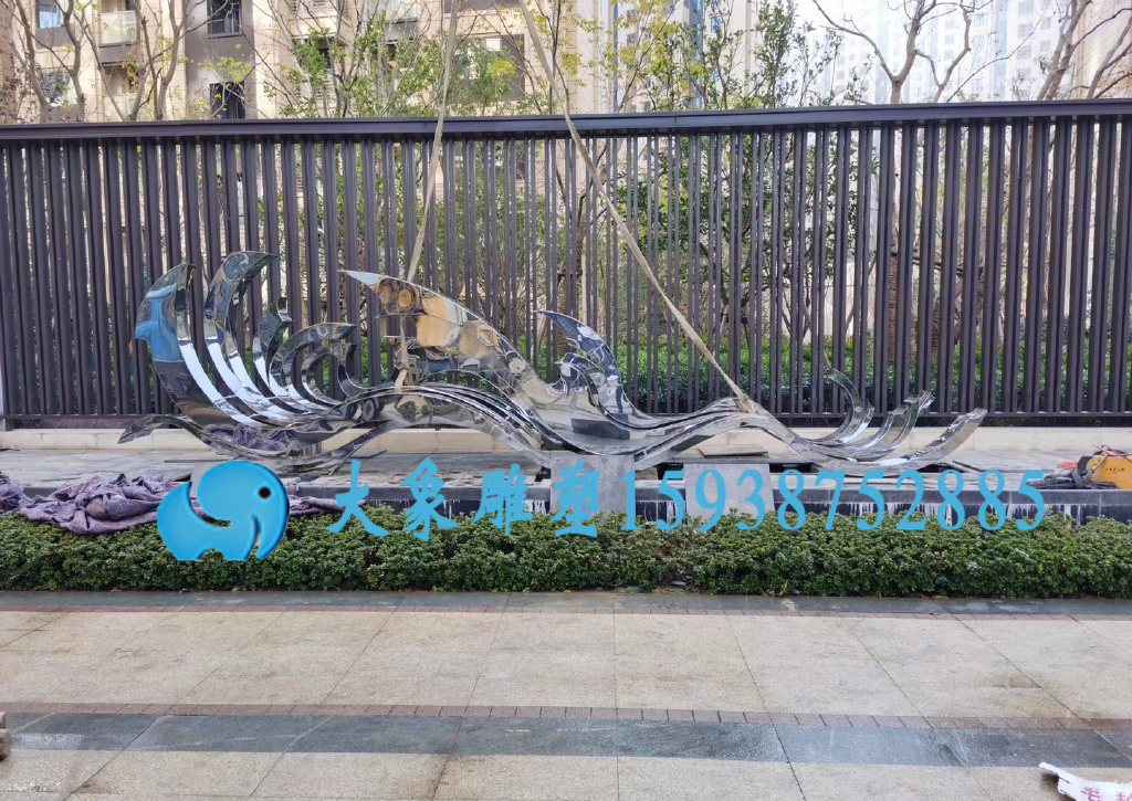 河(hé)南(nán)不(bù)鏽鋼雕塑為(wèi)什(shén)麽會(huì)被越來(lái)越多(duō)的(de)人(rén)選擇?(圖4) 河(hé)南(nán)不(bù)鏽鋼雕塑為(wèi)什(shén)麽會(huì)被越來(lái)越多(duō)的(de)人(rén)選擇?(圖4)