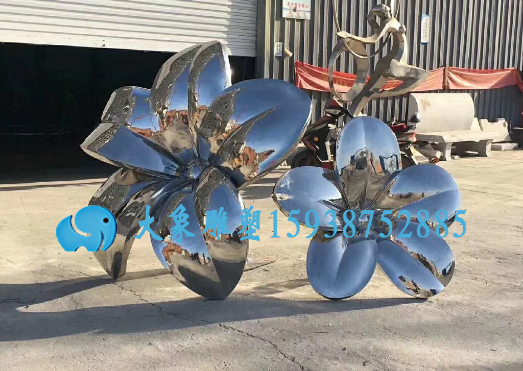 河(hé)南(nán)不(bù)鏽鋼雕塑為(wèi)什(shén)麽會(huì)被越來(lái)越多(duō)的(de)人(rén)選擇?(圖1) 河(hé)南(nán)不(bù)鏽鋼雕塑為(wèi)什(shén)麽會(huì)被越來(lái)越多(duō)的(de)人(rén)選擇?(圖1)