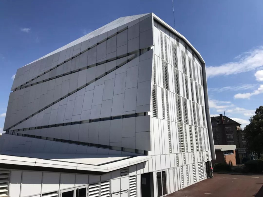 清水(shuǐ)混凝土(tǔ)挂闆(圖1)